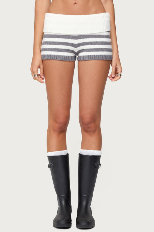 Foldover Knit Onder-Jeans Short – Viral Jeans Effect