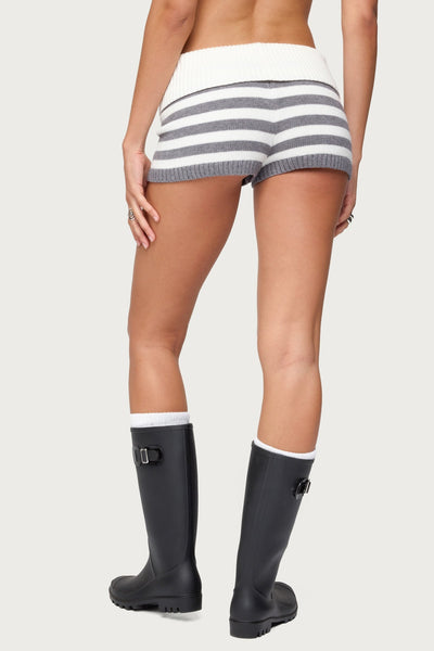 Foldover Knit Onder-Jeans Short – Viral Jeans Effect